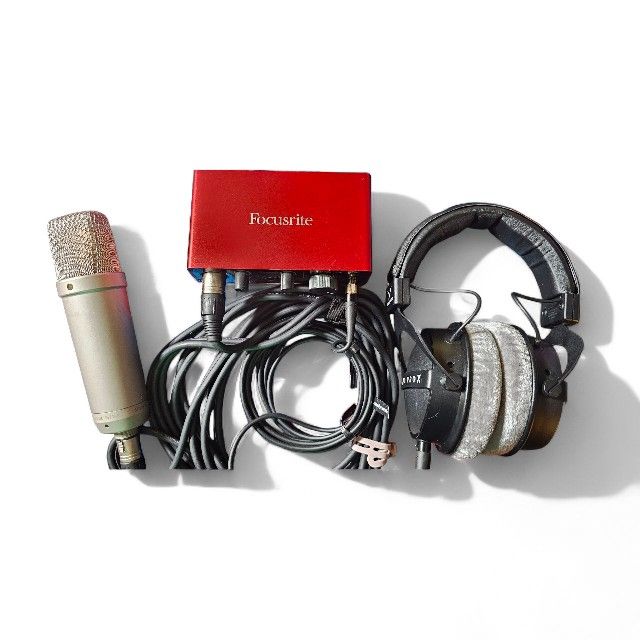 Audio Bundle ( Scarlette Solo , Rode NT-A-MP, Beyerdynamic DT 770 Pro X ) 