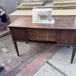 Vintage Singer Sewing Table 