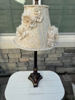 Table lamp