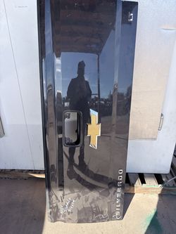 Chevy Silverado tailgate 2014 to 2018