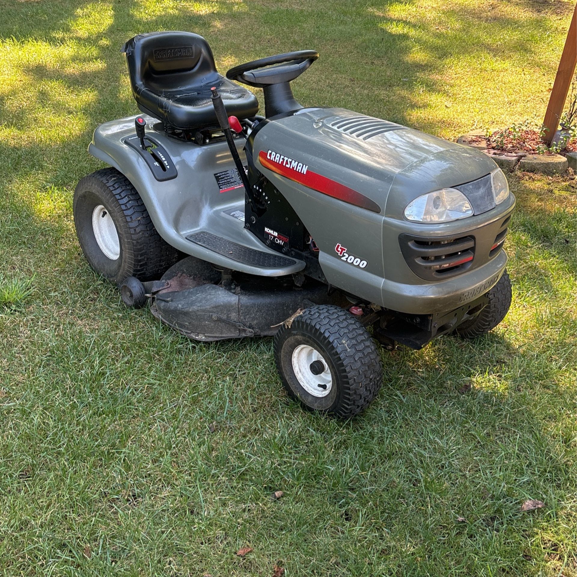 Craftsman Lawn Tractor for Sale in Carol Stream, IL OfferUp