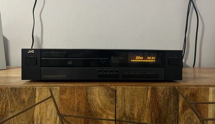 JVC XL-V131BK Vintage CD Player Dual D/A Converter System TESTED WORKING