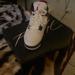Jordan 4’s Retro Size 10