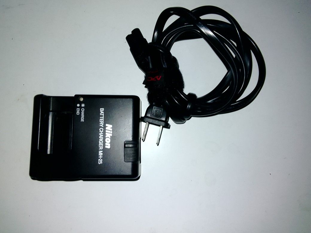 Nikon MH-25 Camera Charger