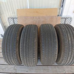 New Michelin 245 70 17 75 Each