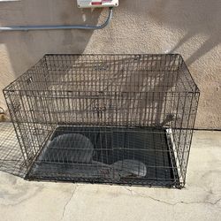 Dog kennel used32x30x43