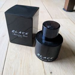 Kenneth Cole Black For Him Eau de Toilette, 3.4 oz, 100 mL. Modern Scent Elegant. A timeless modern scent with warm Smoky undertones. stacked cylinder