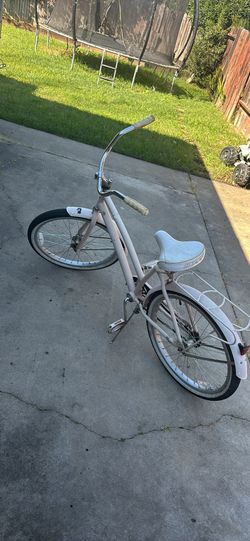 Girls/small woman beach cruiser