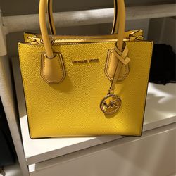 Brand new Michael Kors purse
