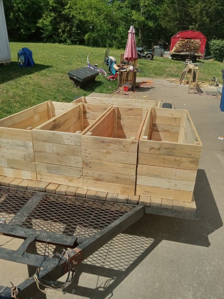 Crates