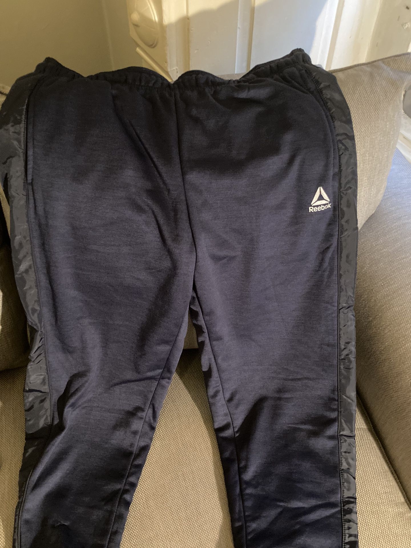 Reebok Jogger Pants Very Comfortable Size XL Brand New