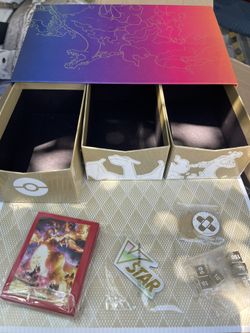 Charizard UPC With Sleeve And Gold Dice (pokemon) 