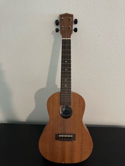 Ukulele Diamond Head DU-200C