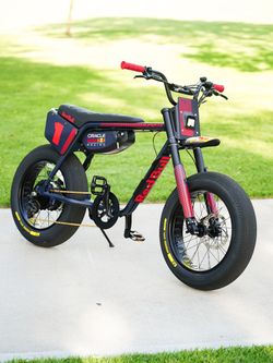 Showroom SUPER73 Adventure SE RedBull E-bike