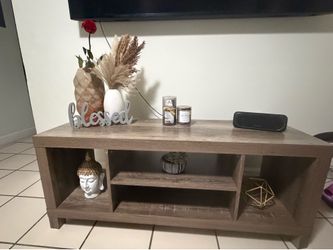 Entertainment Center TV Stand