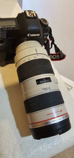 Canon EF 70-200mm f/2.8 L USM Lens