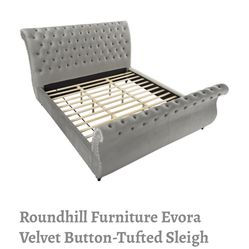 Roundhill Tufted Velvet Blue Queen Bed 