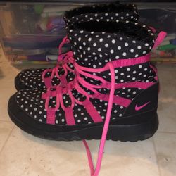 Girls Nike Boots Size 4Y