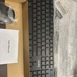 Wireless keyboard and mouse combo