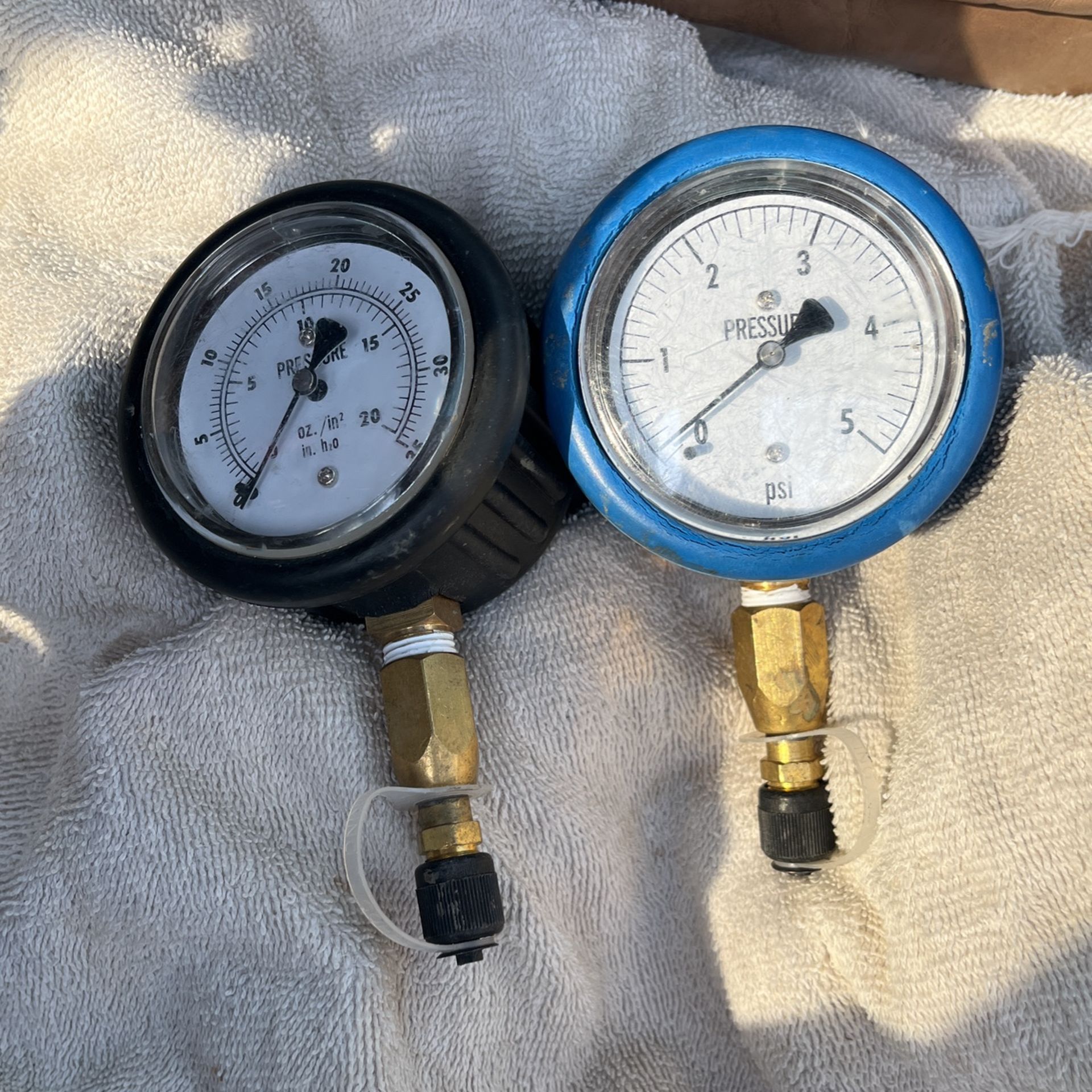 Pressure Gauges