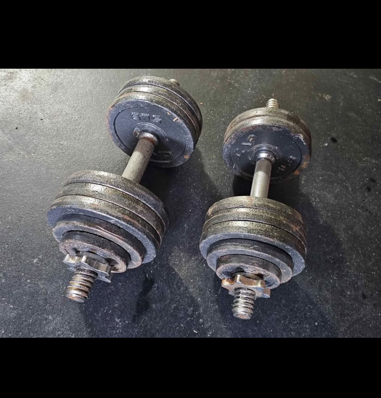 CAP brand Adjustable Dumbbell Set +70lbs of weight plates