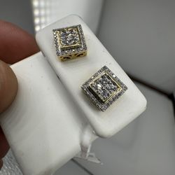 Gold earrings diamond earrings