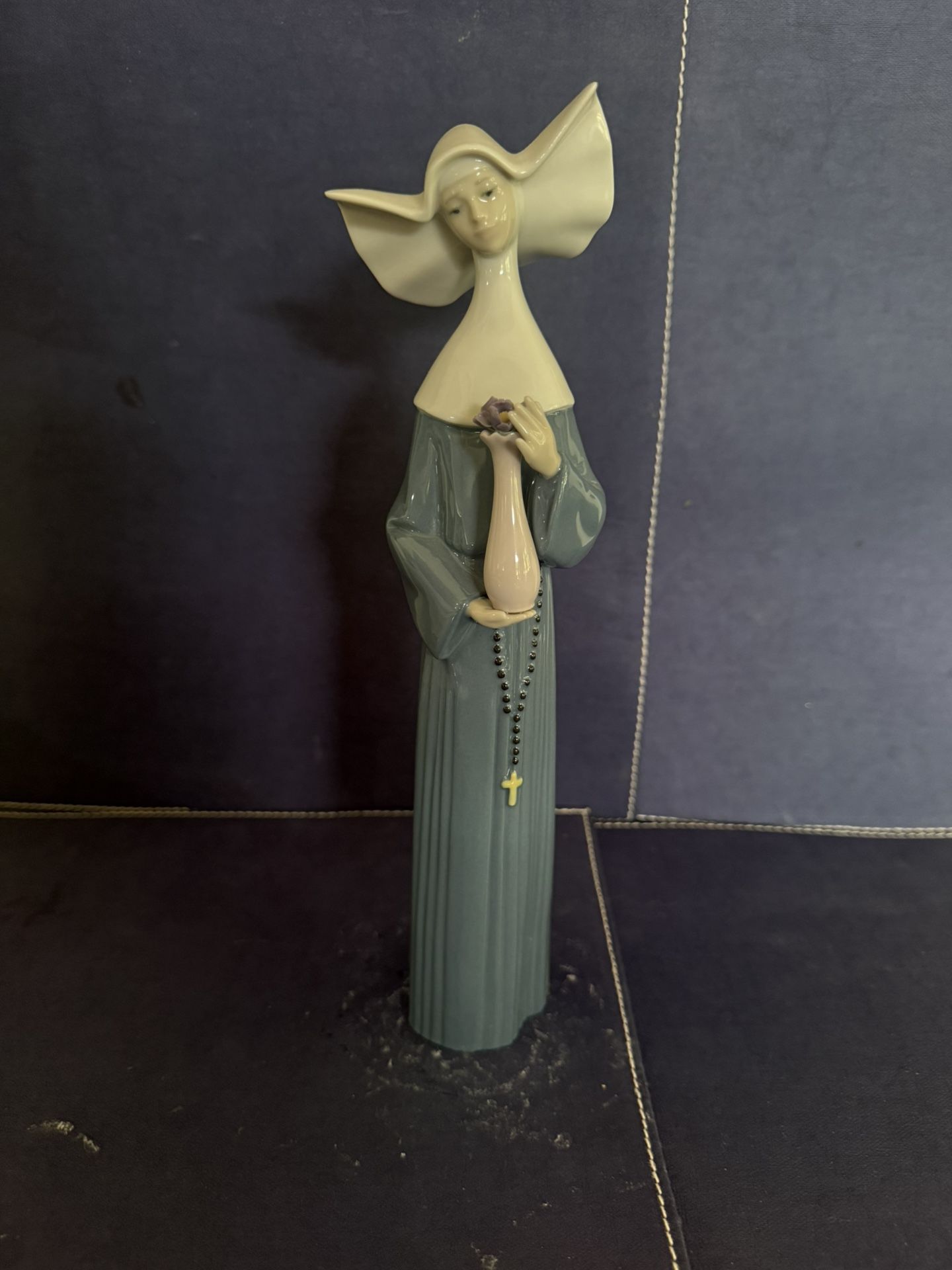 Lladro - Nun With Vase 