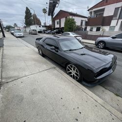 Dodge Challenger 