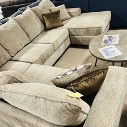 Free Delivery Nice Sectional!