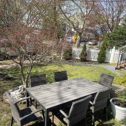 Outdoor Wicker Dining Set