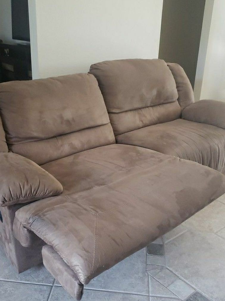 3/4 Seater Sofa /Great Condition 