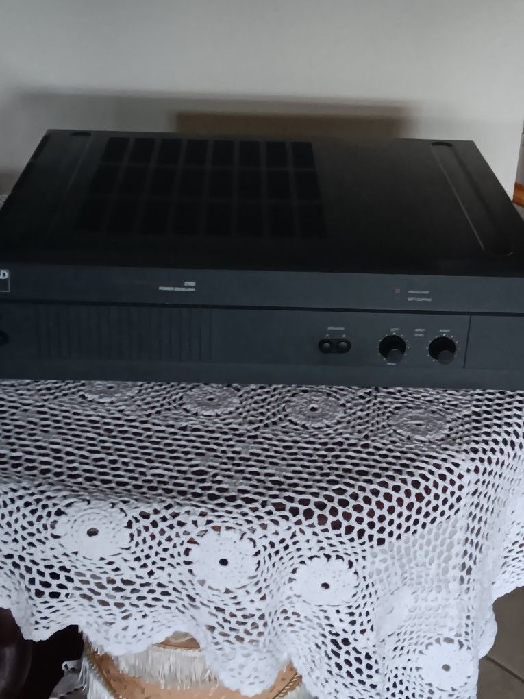 NAD 2100 Monitor Series Power Amplifier, TESTED & WORKING
