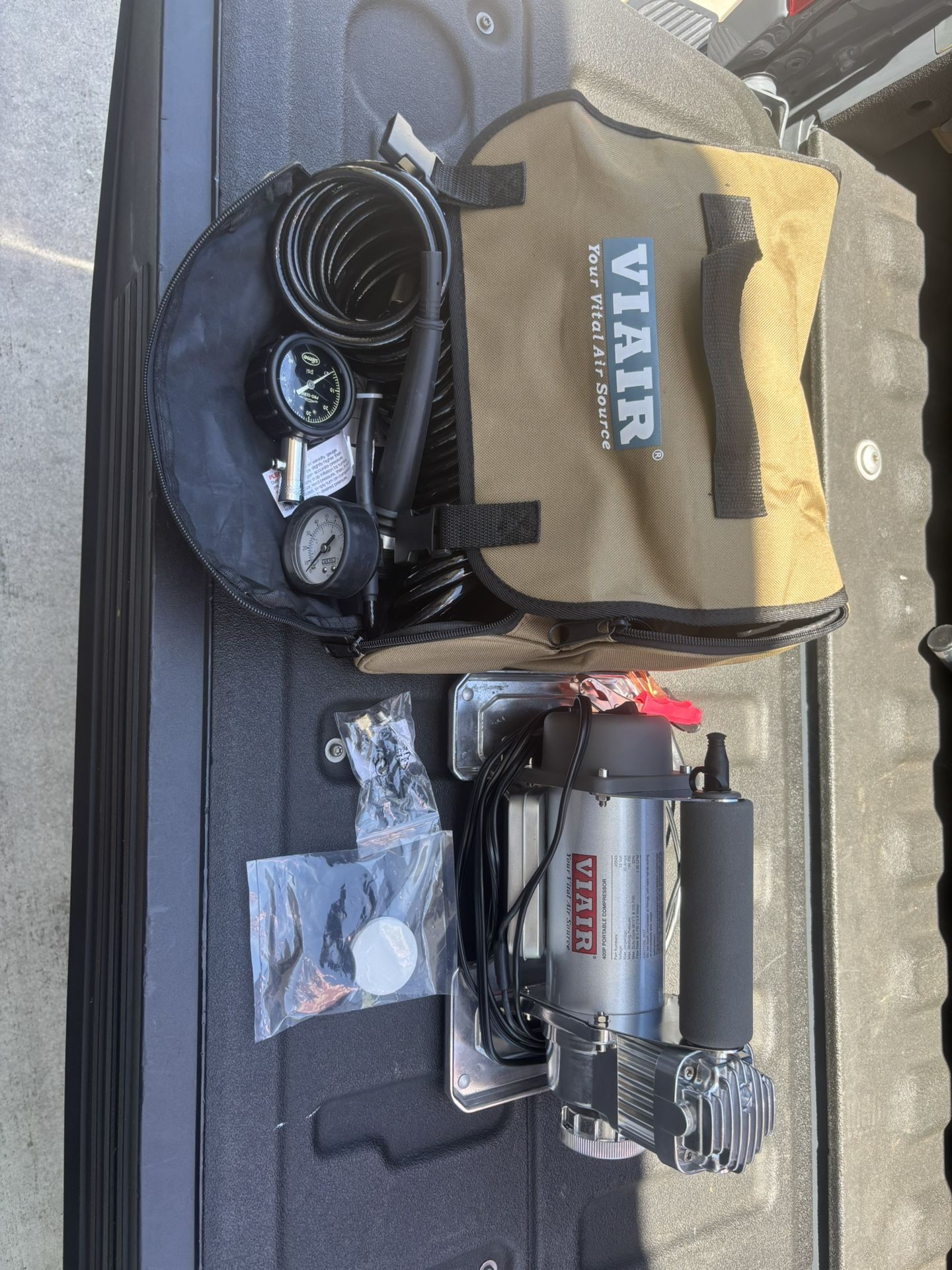 VIAIR 400P - 40043 Portable Compressor Kit