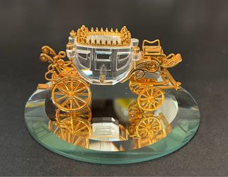 Swarovski Crystal Memories "Journeys" Gold Carriage (Item #220496 / 9461 000 002)