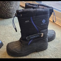 Kids Snow Boots, Size 5