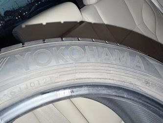 2 Used Tires 225 50/R18