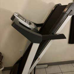 Like New Smart Treadmill w/ Auto Incline – $200 OBO