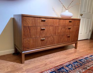 Mid Century Modern Dresser By Stanley