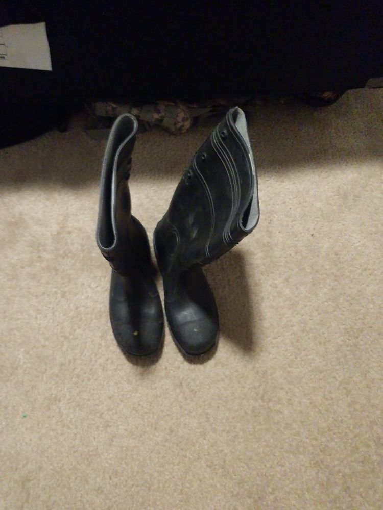 Steel toe rubber boots, size 10