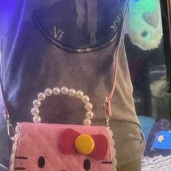 hello kitty purse 