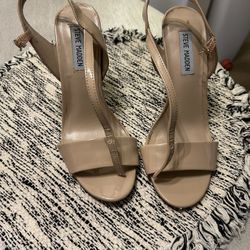 Selling 4 Pairs Of Shoes For $100 