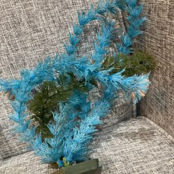 🟢AVAILABLE 🟢Plastic Surgery Plants For A Fish Tank $2 Each, $10 Minimum 