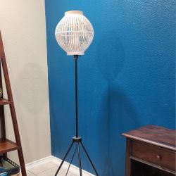 Tripod Floor Lamp With Bamboo Shade - Obo