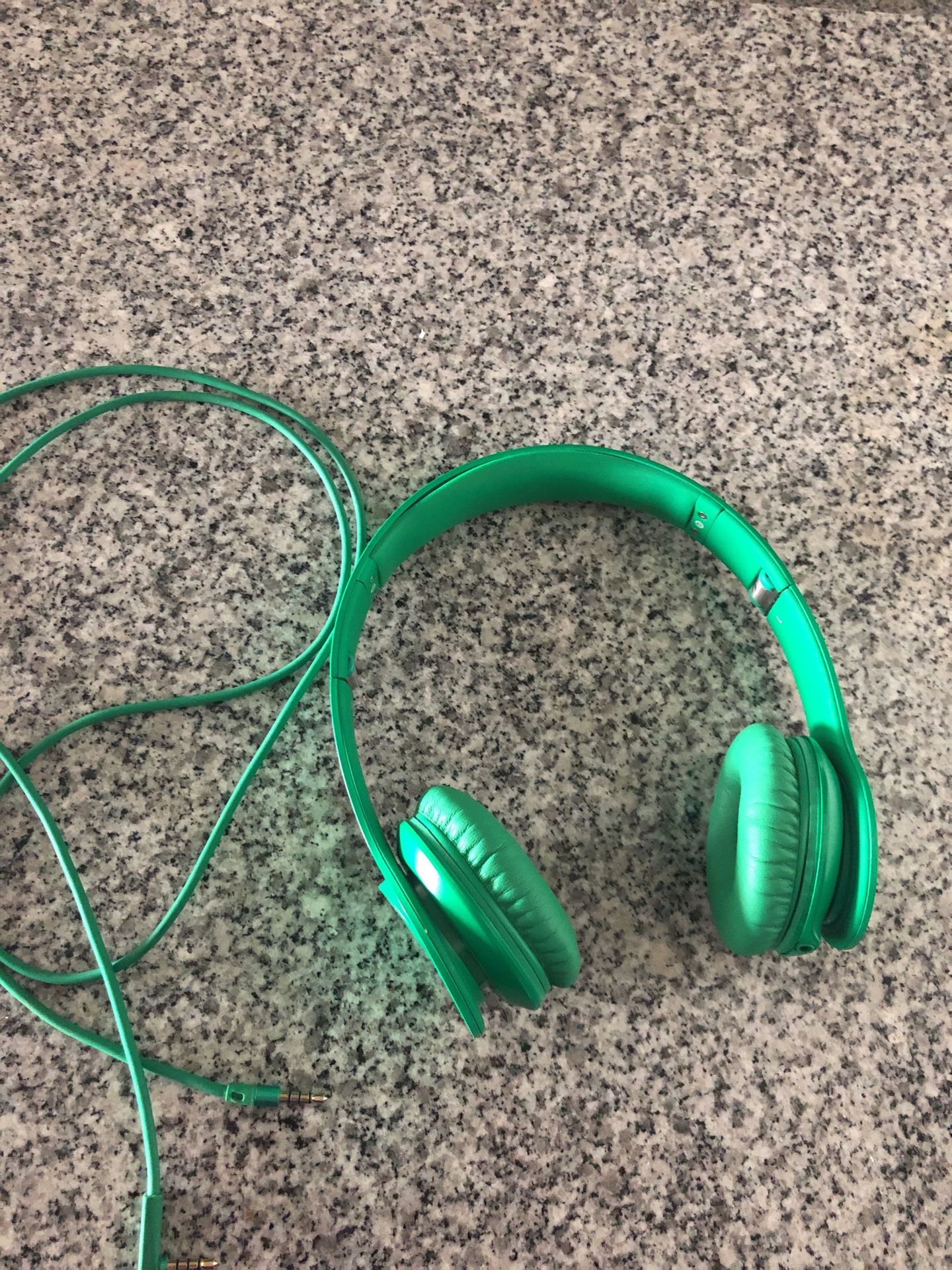 Beats Solo HD headphones