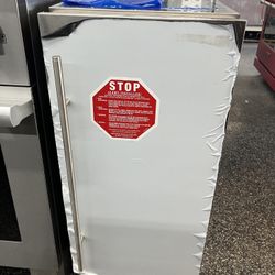 Scotsman 15” Stainless Steel Ice Maker Stainless Steel 