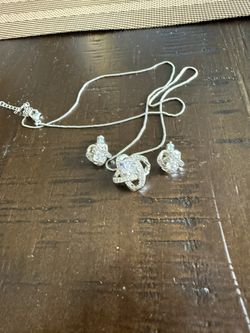 Necklace w/ Earrings 