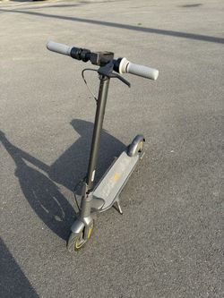 Segway G30Max Electric Kick Scooter Foldable Electric Scooter w/40.4 Max Operating Range
