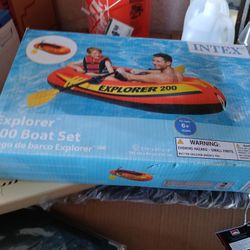 Explore two hundred boat set