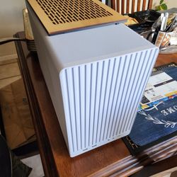 Lian Li A3 mATX Case With 2 Front Covers