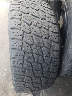 Nitto Grappler G2 ***Tires Only*** X4 305/45/22 like new!
